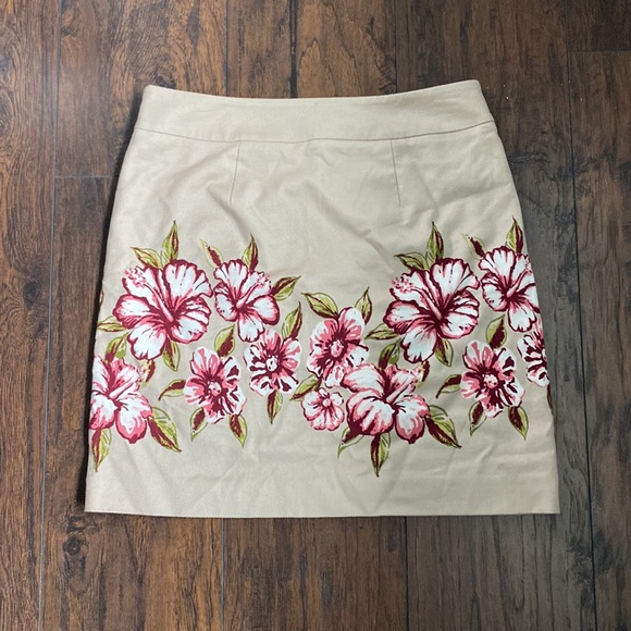 Ann Taylor LOFT skirt - Picture 2 of 5